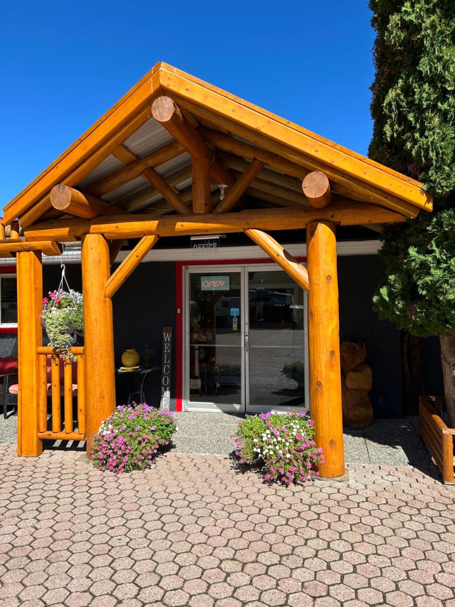 Arrow Lake Motel Fauquier Ngoại thất bức ảnh