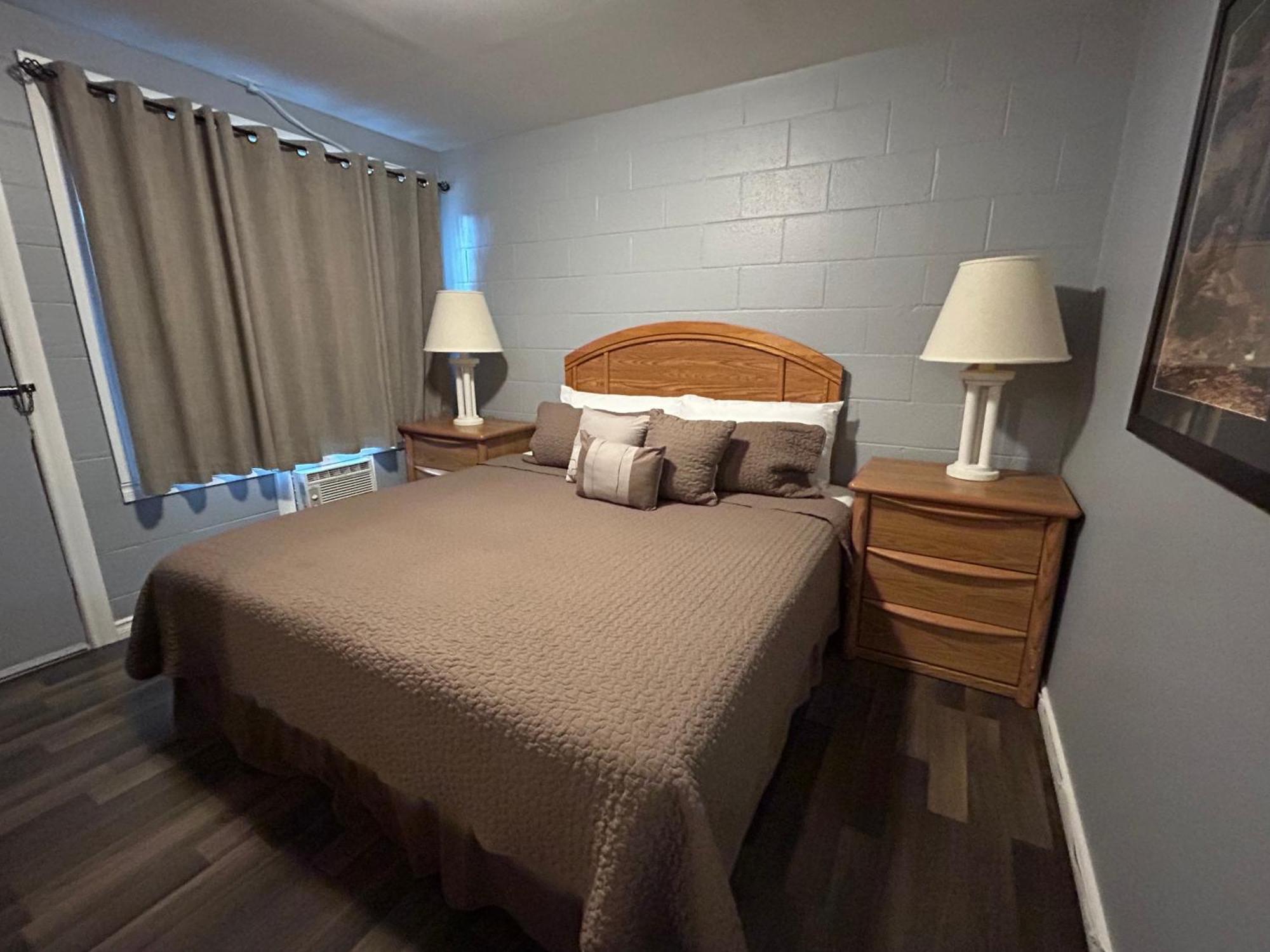 Arrow Lake Motel Fauquier Ngoại thất bức ảnh