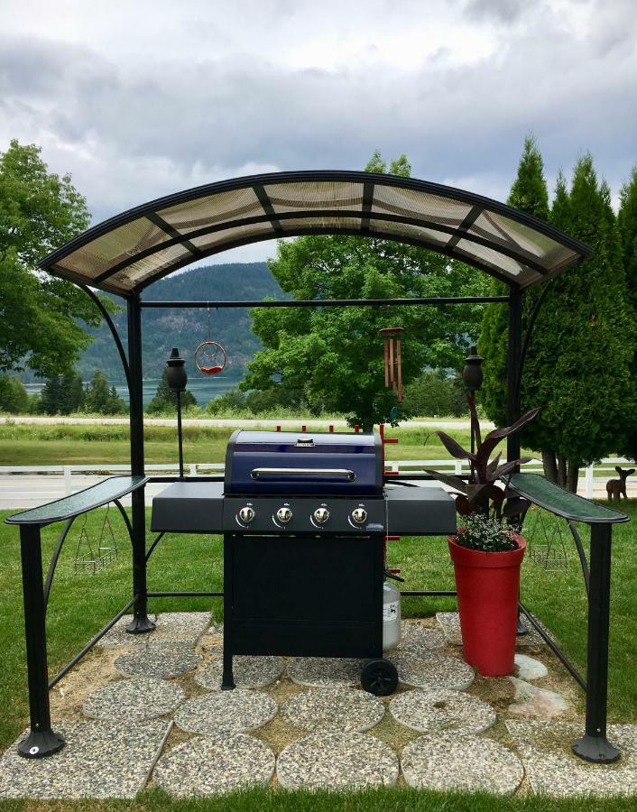 Arrow Lake Motel Fauquier Ngoại thất bức ảnh